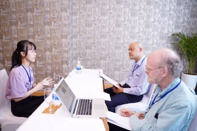 Một buổi phỏng vấn ứng viên cho ngành Khoa học sức khỏe của ĐH VinUni. Ảnh: ITN