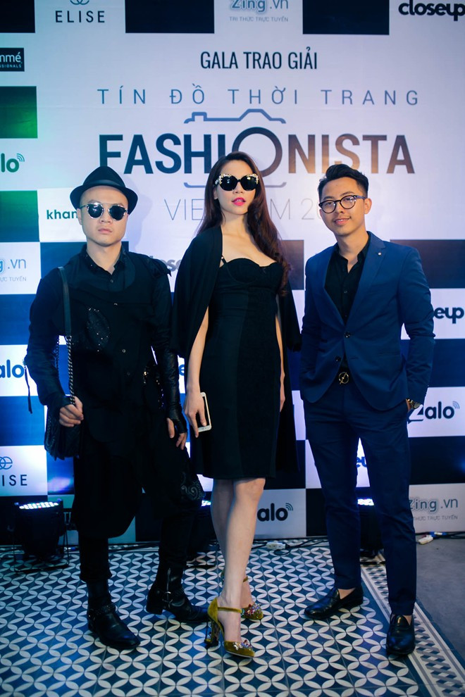 Hồ Ngọc Hà mặc gợi cảm ngồi ghế nóng Fashionista Vietnam