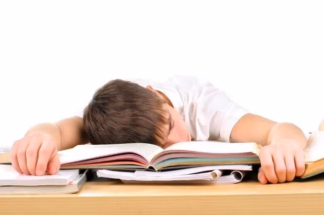 Không chạy theo điểm số chỉ tiêu thi đua trong dạy học 