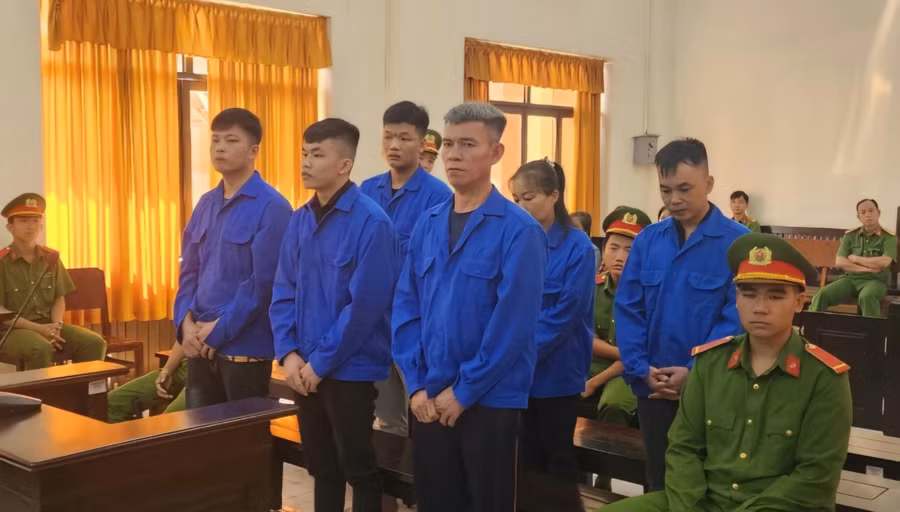 Nhóm 6 bị cáo bị tuyên phạt 44 năm tù về tội "Giết người".