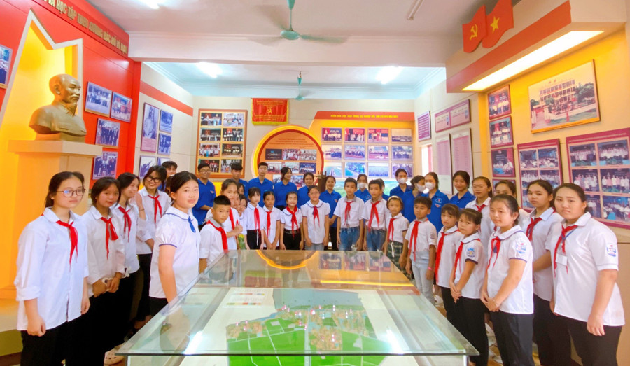 Đoàn Thanh niên xã Mộc Nam (thị xã Duy Tiên, Hà Nam) tổ chức hoạt động Hè cho học sinh tại địa phương. Ảnh: NVCC