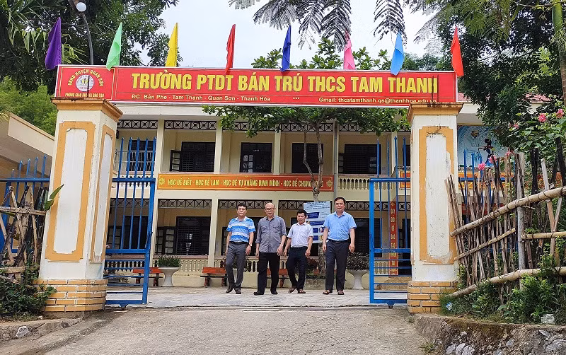 Trường PTDTBT - THCS Tam Thanh, huyện Quan Sơn, tỉnh Thanh Hóa.