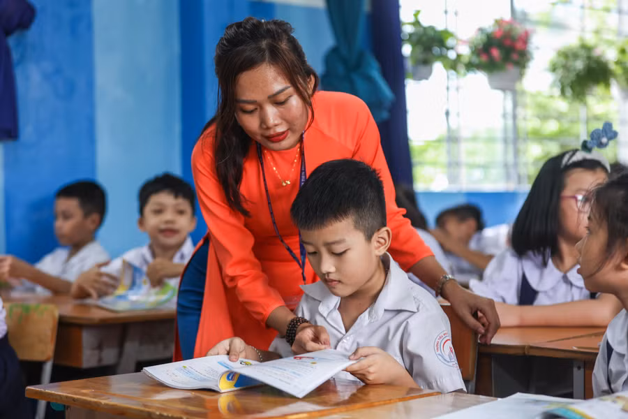 Thống nhất công tác tuyển dụng, bảo đảm chọn lựa được người có năng lực, phẩm chất, trình độ, kỹ năng dạy học... 