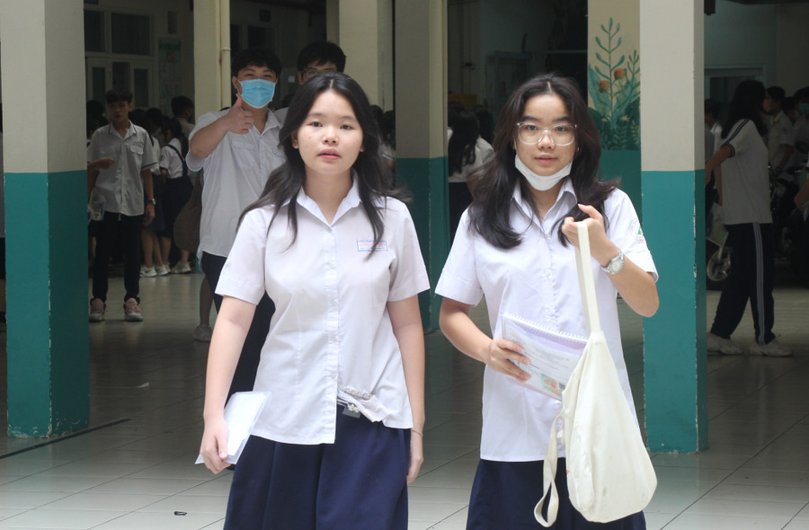 Học sinh TPHCM tham gia kỳ thi tuyển sinh lớp 10 năm 2023. Ảnh: Minh Anh