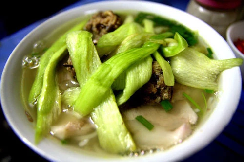 Những nguy hiểm “chết người” từ ăn canh dọc mùng