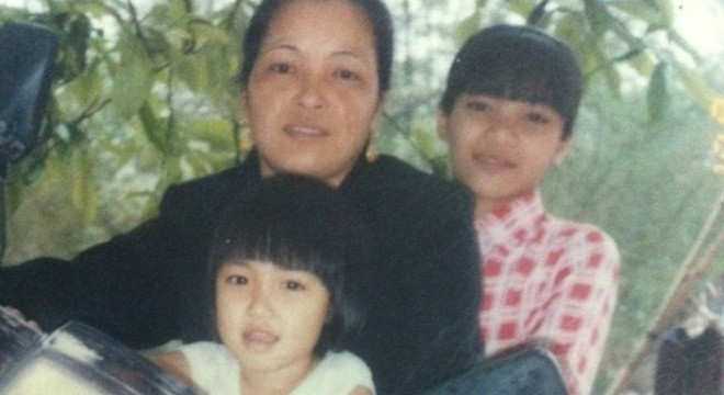 Tuổi thơ “khét tiếng” của Hòa Minzy