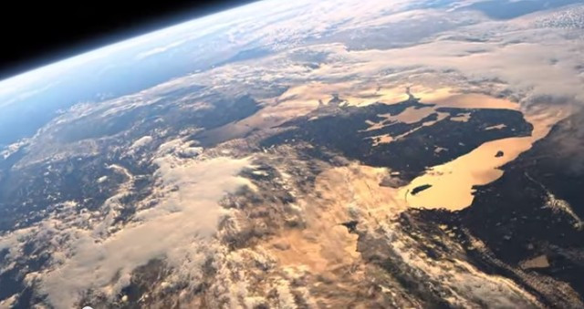 NASA tung ảnh “tự sướng“: Chào Trái Đất! ảnh 3