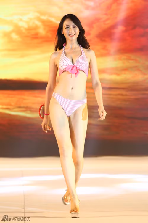 Nhan sắc tân HHHV Trung Quốc khiến khán giả thất vọng - 7