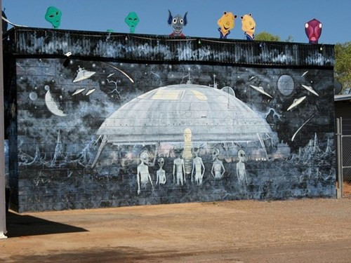 Bên trong "thủ đô UFO" ở Australia ảnh 4 Bên trong