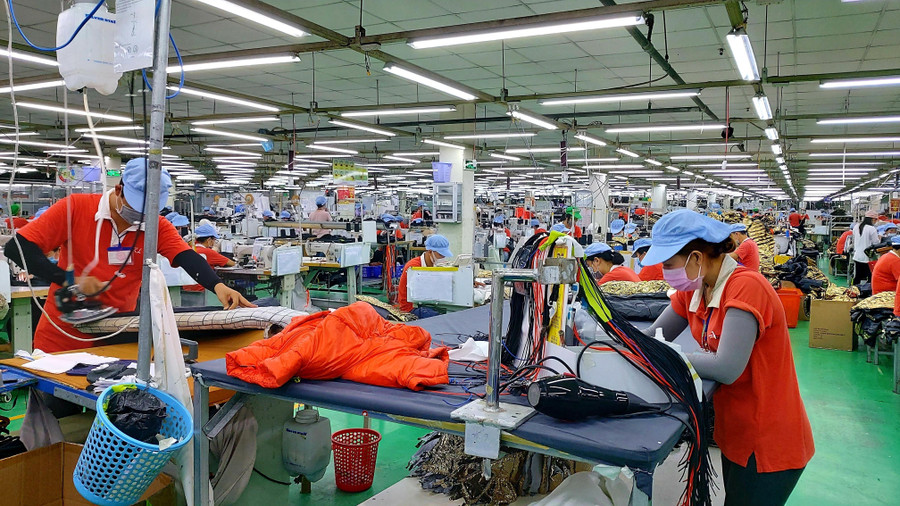 Lao động khu vực nông nghiệp vẫn chiếm tỷ trọng lớn trong cơ cấu nguồn nhân lực. Lao động khu vực nông nghiệp vẫn chiếm tỷ trọng lớn trong cơ cấu nguồn nhân lực.