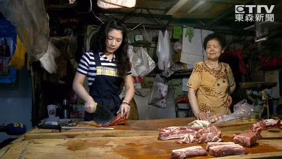 Cô gái khốn khổ vì bỗng nhiên thành “công chúa thịt lợn“ ảnh 2