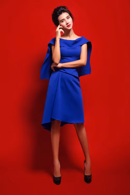 Kim Tuyến diện trang phục phá cách ảnh 3