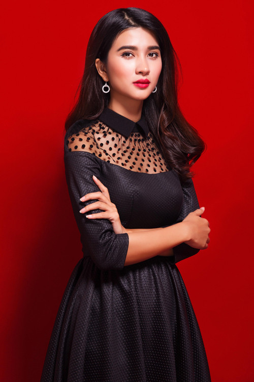 Kim Tuyến diện trang phục phá cách ảnh 9