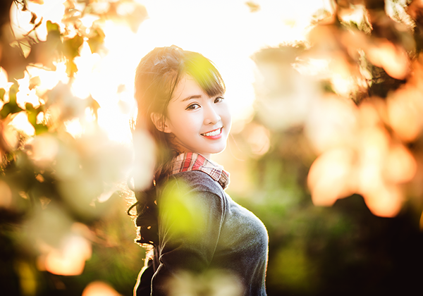 Thiếu nữ bừng sức sống dưới ánh nắng vàng Sài Gòn ảnh 6 Trần Huệ Châu sinh năm 1995