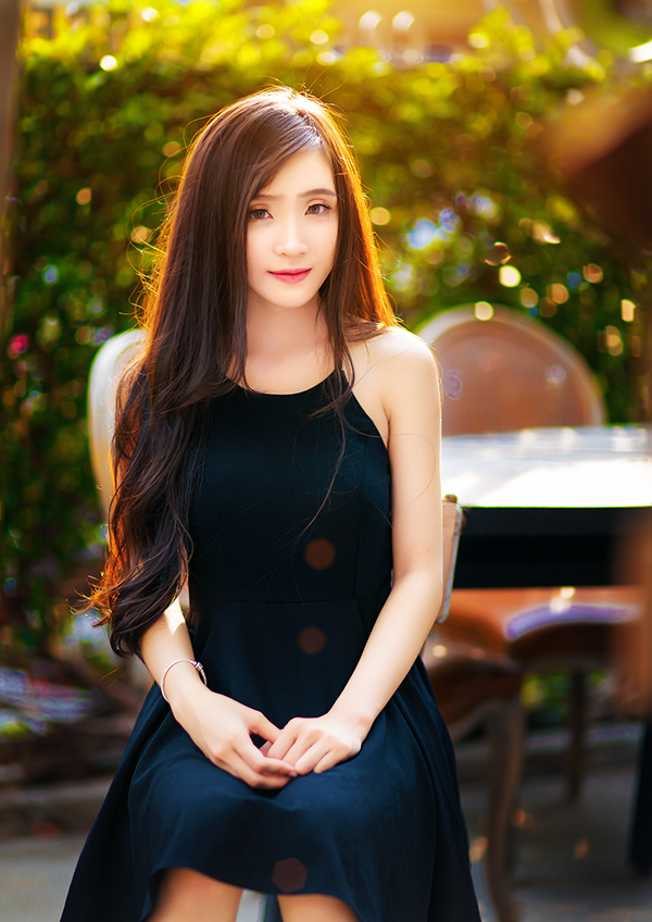 Thiếu nữ bừng sức sống dưới ánh nắng vàng Sài Gòn ảnh 2 Nguyễn Ngọc Ý Như sinh năm 1996