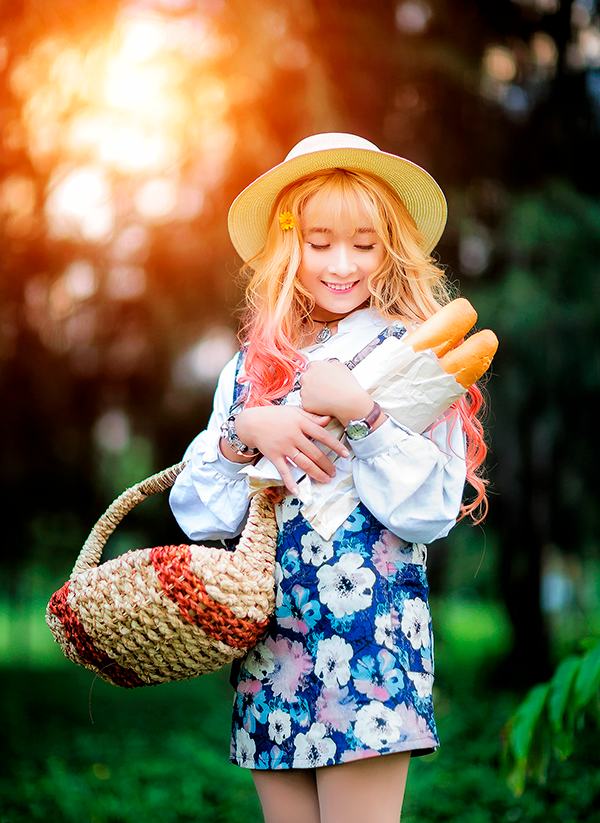 Thiếu nữ bừng sức sống dưới ánh nắng vàng Sài Gòn ảnh 1 Nguyễn Lê Tường Vi sinh năm 1994