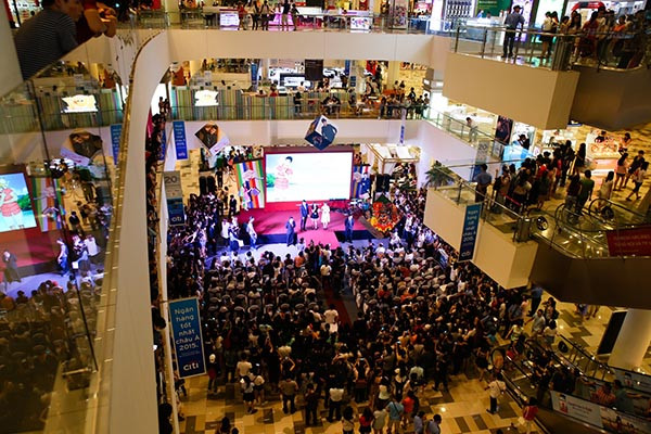 Diễn viên Tình người duyên ma gây náo loạn khi sang Việt Nam - Ảnh 7. Diễn viên Tình người duyên ma gây náo loạn khi sang Việt Nam - Ảnh 7.