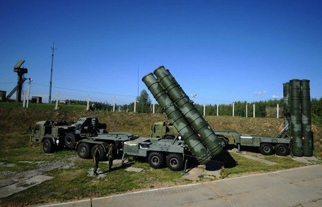 Nga điều hệ thống tên lửa S-400 tối tân tới Syria