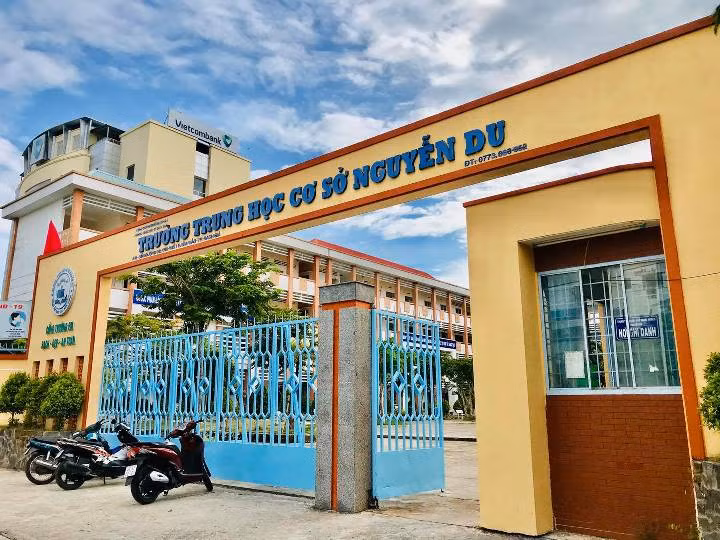 Trường THCS Nguyễn Du, TP Rạch Giá (Kiên Giang).