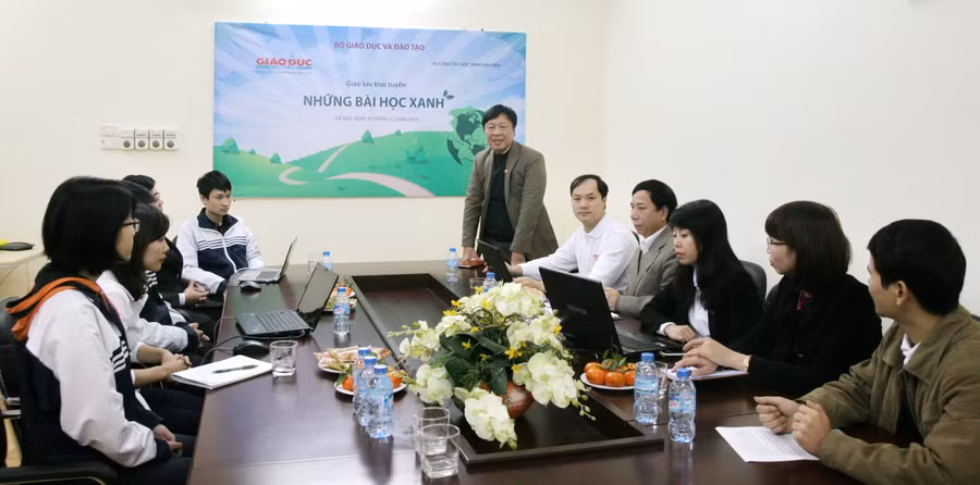 Tổng biên tập Nguyễn Ngọc Nam phát biểu khai mạc buổi giao lưu