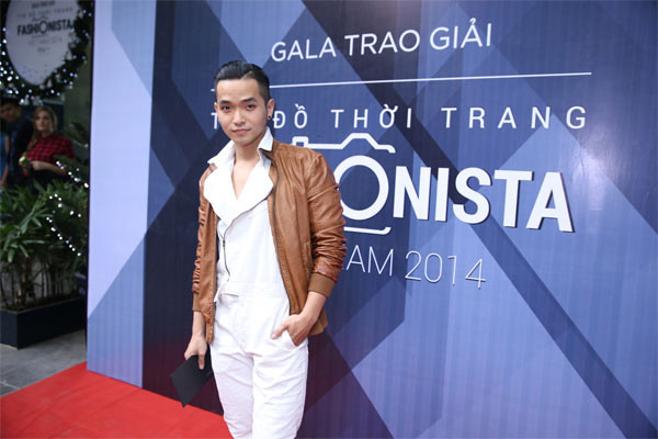 Ngọc Trinh mặc chất như fashionista đi sự kiện