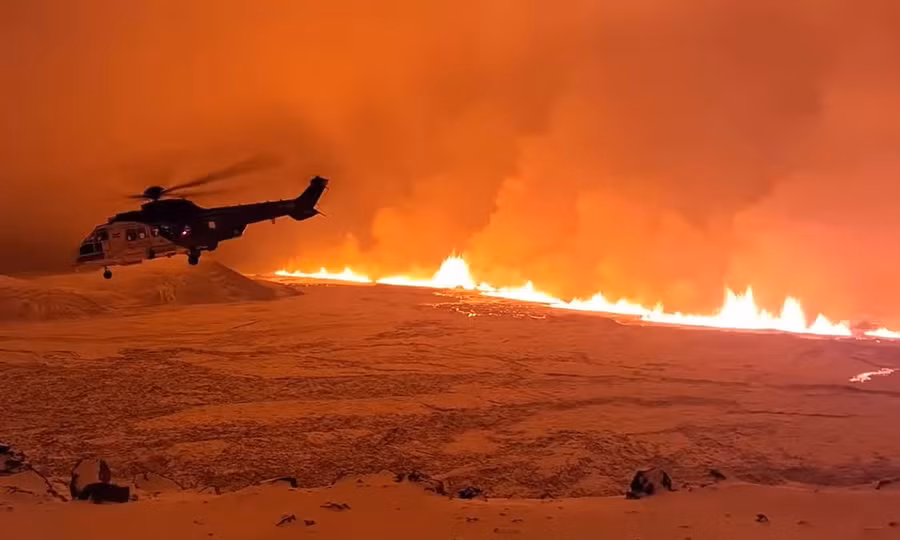  Núi lửa phun trào tại khu vực Tây Nam Iceland.