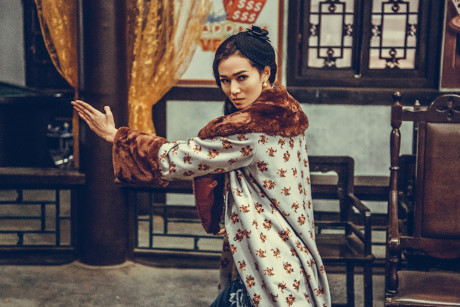 Khánh My luyện võ ở phim trường Khanh My luyen vo o phim truong