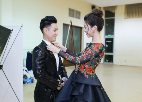Nguyên Khang bị Nguyen Khang bi