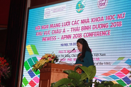PGS.TS Nguyễn Thị Thu Hà, Chủ tịch Hội Liên hiệp Phụ nữ Việt Nam phát biểu khai mạc Hội nghị