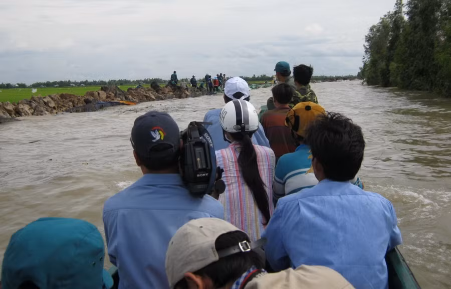 Phản ánh mùa lũ ở Đồng Tháp