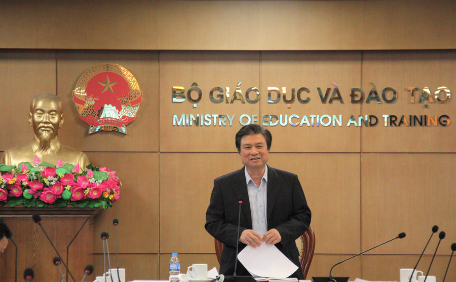 Thứ trưởng Bộ GD&ĐT Nguyễn Hữu Độ phát biểu tại buổi làm việc. Thứ trưởng Bộ GD&ĐT Nguyễn Hữu Độ phát biểu tại buổi làm việc.