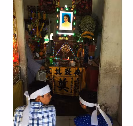 Chong ho noi mau ghen chem nguoi tinh tu vong - Anh 1