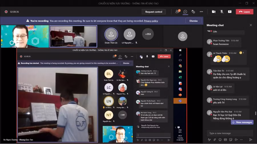 Tân sinh viên Trường ĐH Bách khoa, ĐH Đà Nẵng khá bất ngờ và thú vị với tiết mục biểu diễn văn nghệ online của khóa trước