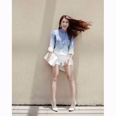 Cach phoi do voi ao so mi cho co nang them xinh - Anh 1