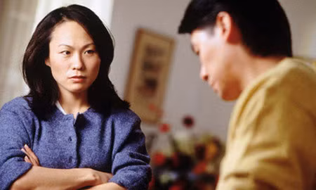 Chồng liên tục dọa tự tử dù anh ngoại tình - 3