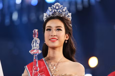 4 nguoi dep xuat than tu CLB thoi trang Dai hoc Ngoai thuong Ha Noi - Anh 7