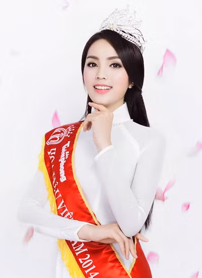 4 nguoi dep xuat than tu CLB thoi trang Dai hoc Ngoai thuong Ha Noi - Anh 10