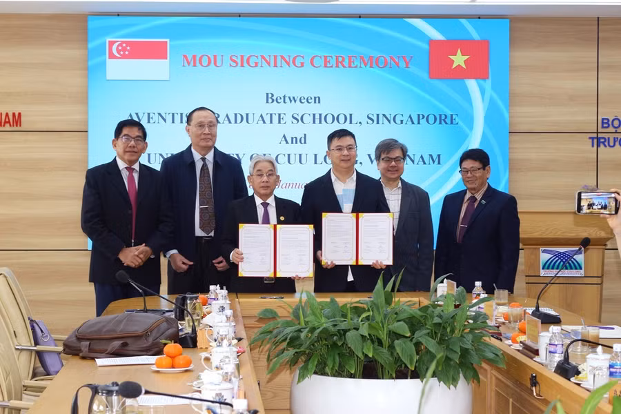 Trường Aventis Graduate School (Singapore) và Trường ĐH Cửu Long ký kết Bản ghi nhớ hợp tác.