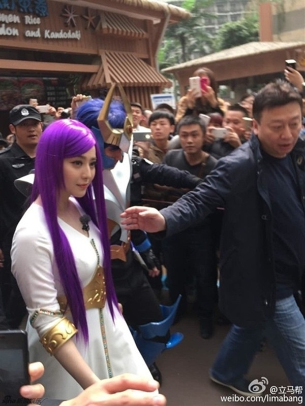 Phạm Băng Băng mang phong cách cá tính tới Paris ảnh 8 Phạm Băng Băng mang phong cách cá tính tới Paris