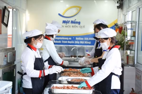 Cơ sở chế biến của Bếp một nắng.