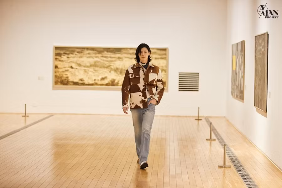 Lee Jong Suk xuất hiện ấn tượng tại Tuần lễ thời trang Seoul 2021 ảnh 5