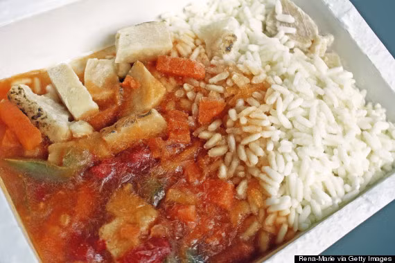 5 thói quen ăn uống tồi tệ bạn cần tránh