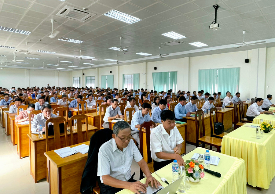 Đại biểu tham dự Hội nghị. Đại biểu tham dự Hội nghị.