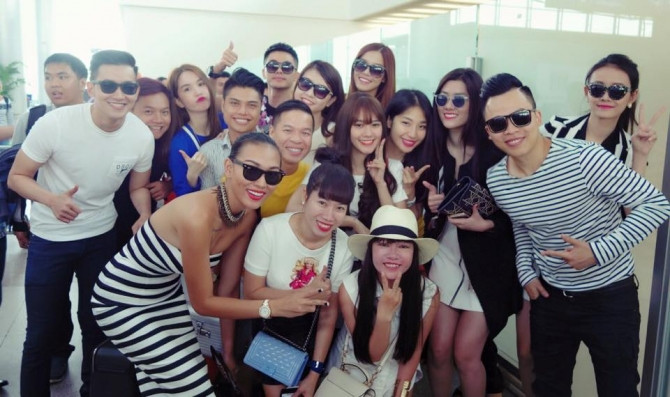 “Hút mắt” với phong cách thời trang sân bay của Ngọc Trinh ảnh 2