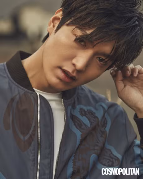 Sau 2 nam yeu Suzy, Lee Min Ho noi ve tinh yeu ly tuong the nay - Anh 1