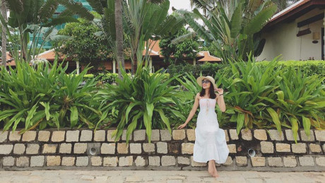 Gu thời trang từ giản dị đến quyến rũ kinh ngạc của Á hậu 3 Miss Eco Nguyễn Thị Thành - Ảnh 6 Gu thoi trang tu gian di den quyen ru kinh ngac cua A hau 3 Miss Eco Nguyen Thi Thanh - Anh 6