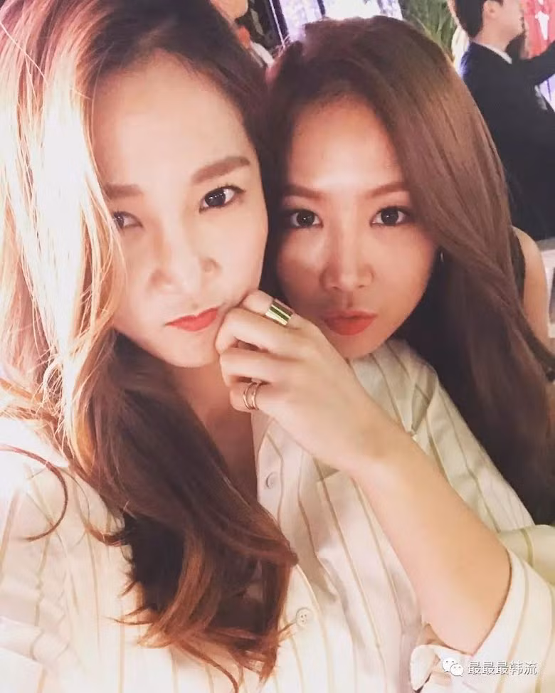 Những chị em gái xinh đến ngỡ ngàng của các thần tượng K-pop ảnh 8