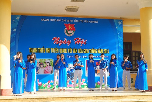 Tiết mục văn nghệ chào mừng Ngày hội