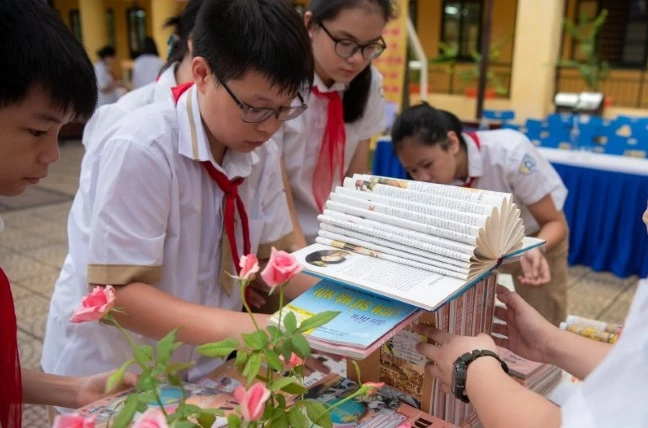 Chương trình, sách giáo khoa mới truyền tải kiến thức một cách khoa học và dễ hiểu. Ảnh minh họa