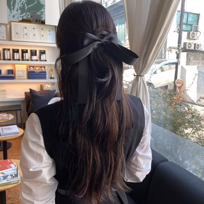 Rin đã 15 năm liền không cắt tóc.